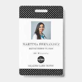 Eingetragene Krankenschwester mit elegantem schwar Ausweis