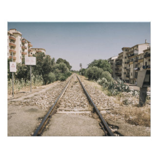 Eingleisige Eisenbahnstrecke in Süditalien Poster