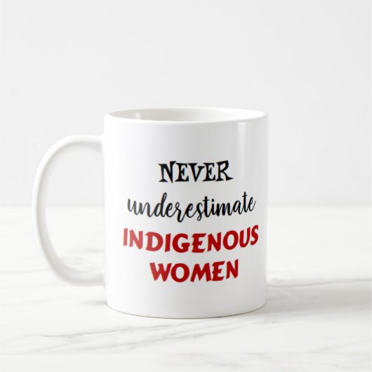 einheimische Frauen Kaffeetasse (Links)