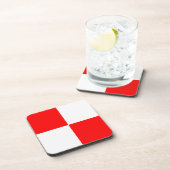 Einheitliches rotes weißes kariertes Quadrat Getränkeuntersetzer (Rechte Seite)