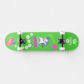 Einhorn auf Skateboard mit personalisierten Bildun (Horizontal)