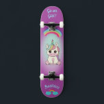 Einhorn auf Skateboard mit personalisierten Bildun<br><div class="desc">Unicorn auf Skateboard mit personalisierten Bildunterschriften Unicorn Personalisiert Skateboard KLICKEN Sie auf PERSONALISIEREN TEMPLATE OPTION UND geben Sie den Namen. Cooles Skateboard in lebhaften Farben und für den Hintergrund und ein funky Einhorn auf einem Skateboard. Dieses Skateboard ist eine tolle Geschenkidee für einen Einhornliebhaber.</div>