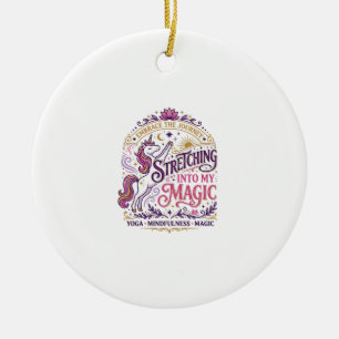 Einhorn, das sich in meinen magischen stilvollen w keramik ornament