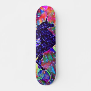EINHORN DES UNIVERSUMS mehrfarbig Skateboard