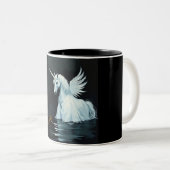 Einhorn im See Zweifarbige Tasse (VorderseiteRechts)