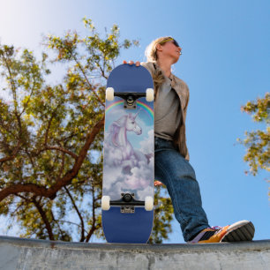 Einhorn in den Wolken Skateboard