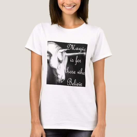 Einhorn-Magie T-Shirt (Vorderseite)