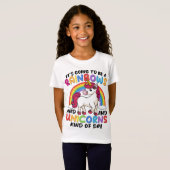 Einhorn Niedliche Whimsical Funny Rainbows und Ein T-Shirt (Vorne ganz)
