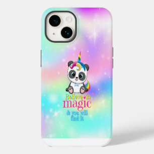 Einhorn-Panda mit Regenbogenhintergrund iPhone 14 Hülle