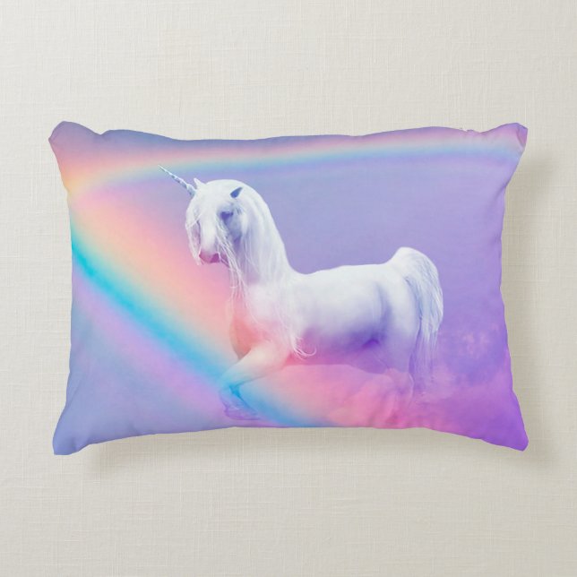 Einhorn und Regenbogen Dekokissen (Vorderseite)