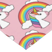 Einhorn und Regenbogen mit Wolken Kawaii Tischdecke (Schrägansicht)