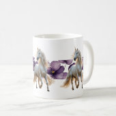 Einhorn und violette Blumen Kaffeetasse (VorderseiteRechts)