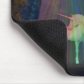 Einhorn unter UFO-Regenbogenbeam am Night, ZKoA Mousepad (Ecke)