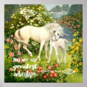 Einhornende Mama und Baby unter den Blüten im Früh Poster (Vorne)