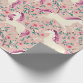 Einhörner im rosa Wald Geschenkpapier (Ecke)