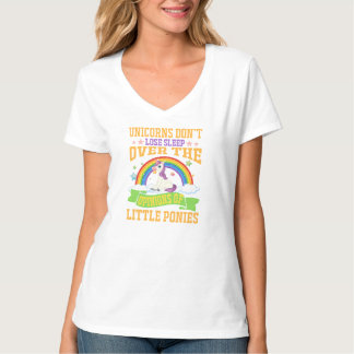 Einhörner verlieren nicht den Schlaf über die Lit- T-Shirt