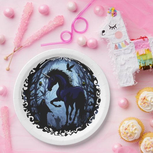 Einhornschwarze Magic Fairy im Dunklen Wald Pappteller (Party)