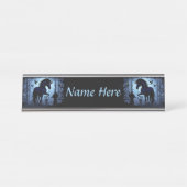 Einhornschwarze Magic Fairy im Dunklen Wald Schreibtischnamensplakette (Vorderseite )