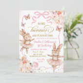 Einige Bunnies machen einen Geburtstag Einladung (Stehend Vorderseite)