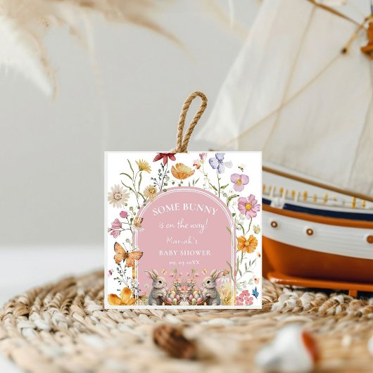 Einige Bunny Oaster Wildblume Kinderdusche Geschenkanhänger