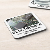 Einige Elektronik. Untersetzer (Linke Seite)