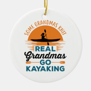 Einige Grandmas Strick Real Grandmas Go Kajak Keramik Ornament