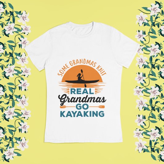 Einige Grandmas Strick Real Grandmas Go Kajak T-Shirt
