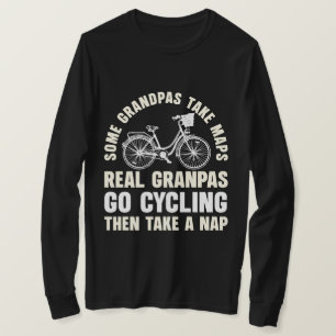 Einige Grandpas fahren mit dem sonnigen Rad T-Shirt