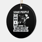 Einige Leute brauchen nur eine Umarmung - BJJ MIXE Keramik Ornament (Links)