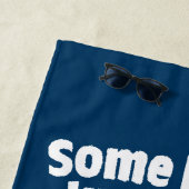 Einige Leute gehören einfach nicht dazu | Caddysha Strandtuch (Beispiel)