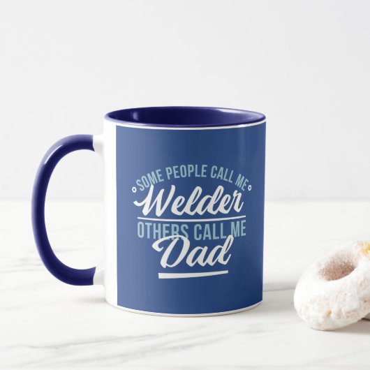 EINIGE LEUTE NENNEN MICH UNTER ANDEREN ALS VATER A TASSE (Mit Donut)