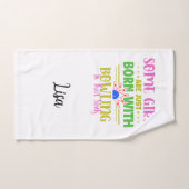 Einige Mädchen sind einfach mit Bowling in Soulen  Handtuch (Handtuch)