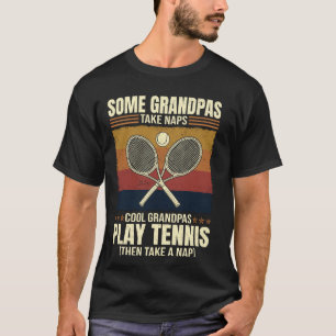 Einige Omas machen ein Nickerchen Coole Omas spiel T-Shirt