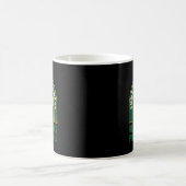 Einige Omas machen ein Nickerchen, richtige Omas s Kaffeetasse (Mittel)