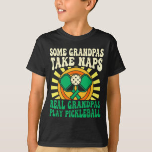 Einige Omas machen Nickerchen echte Omas spielen T-Shirt