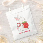 Einiges Häschen Erdbeer Geburtstag Geschenktütchen (Ausgeschnitten)