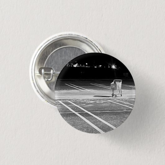 Einkaufswagen leer im Parkplatz Foto Pinback Button (Vorne & Hinten)