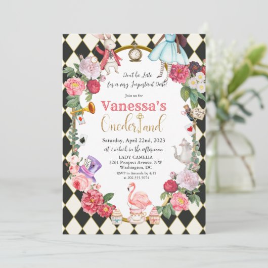 Einladung der afroamerikanischen Alice im Wunderla (Stehend Vorderseite)