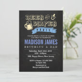 Einladung der Babydusche. Bier und Windeln (Stehend Vorderseite)