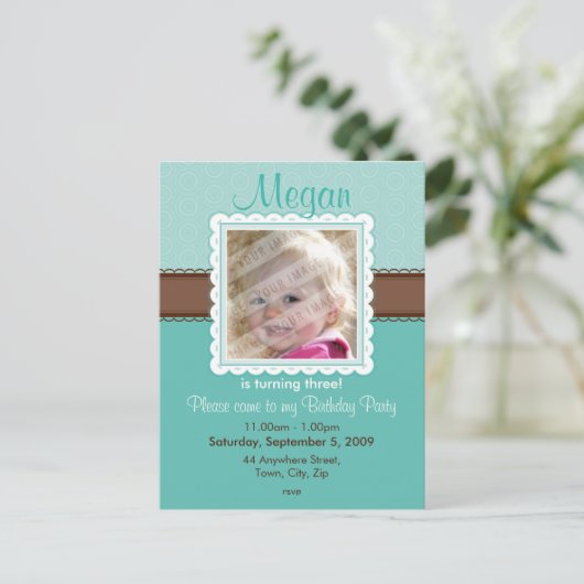 EINLADUNG DER GEBURTSTAGIN: knapp 7 (Stehend Vorderseite)