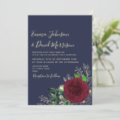 Einladung der Marine Burgundy Floral Wedding (Stehend Vorderseite)