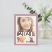 Einladung der Mauve and Gold 3 Foto Graduation Par (Stehend Vorderseite)