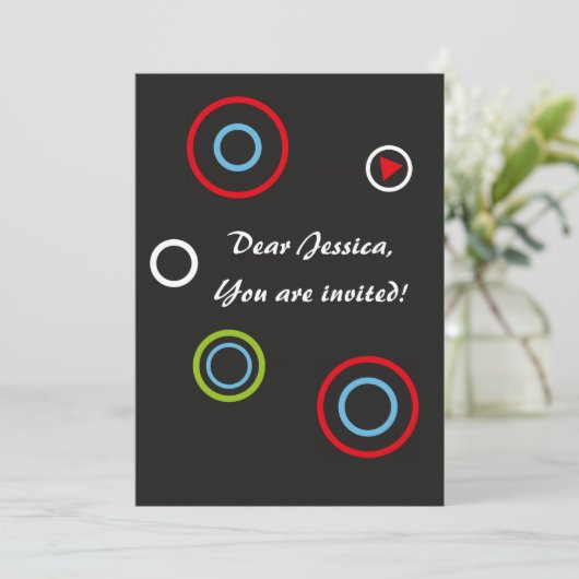 Einladung der Play-Taste (Stehend Vorderseite)