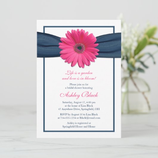 Einladung der rosa Gerbera Navy Ribbon Bridal Dusc (Stehend Vorderseite)