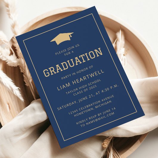 Einladung der Sporty Navy Blue Gold Graduation Par