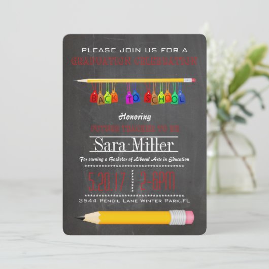 Einladung des Abschluss des Bleistift-Lehrers (Stehend Vorderseite)