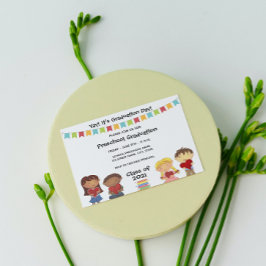 Einladung des Abschlusses vor der Schule