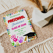 Einladung des Abschlusses vor der Schule