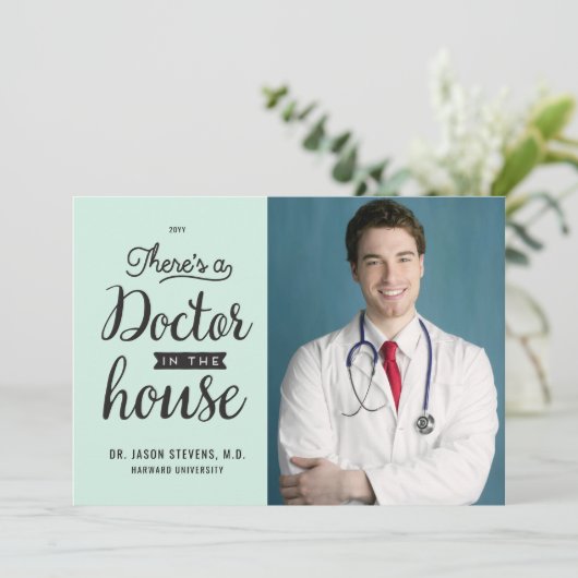 Einladung des Arztes im Abschluss (Stehend Vorderseite)