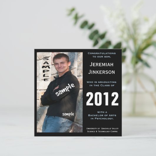 Einladung einer modernen Studentenstudiengruppe (Stehend Vorderseite)